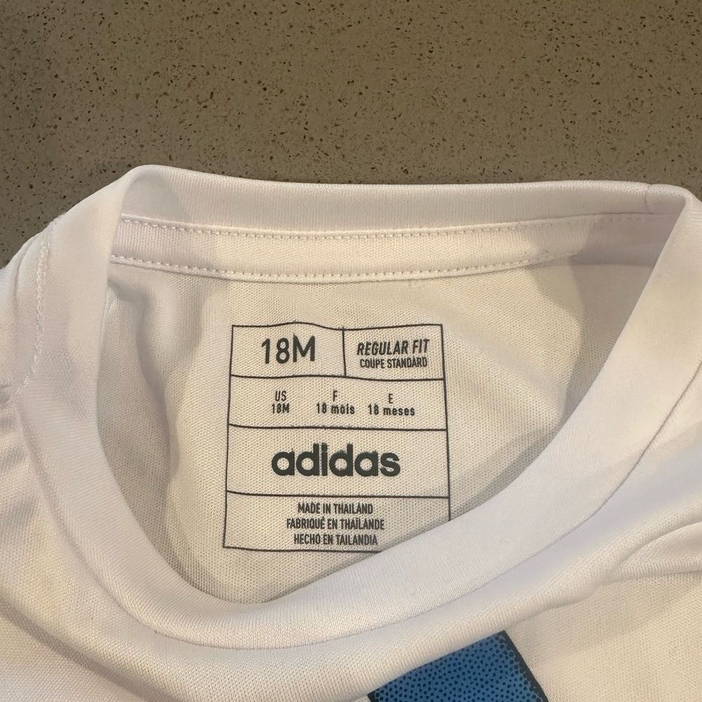 Adidas Boy's White Shortsleeve Logo T Shirt Size 18 months - Picture 2 of 5
